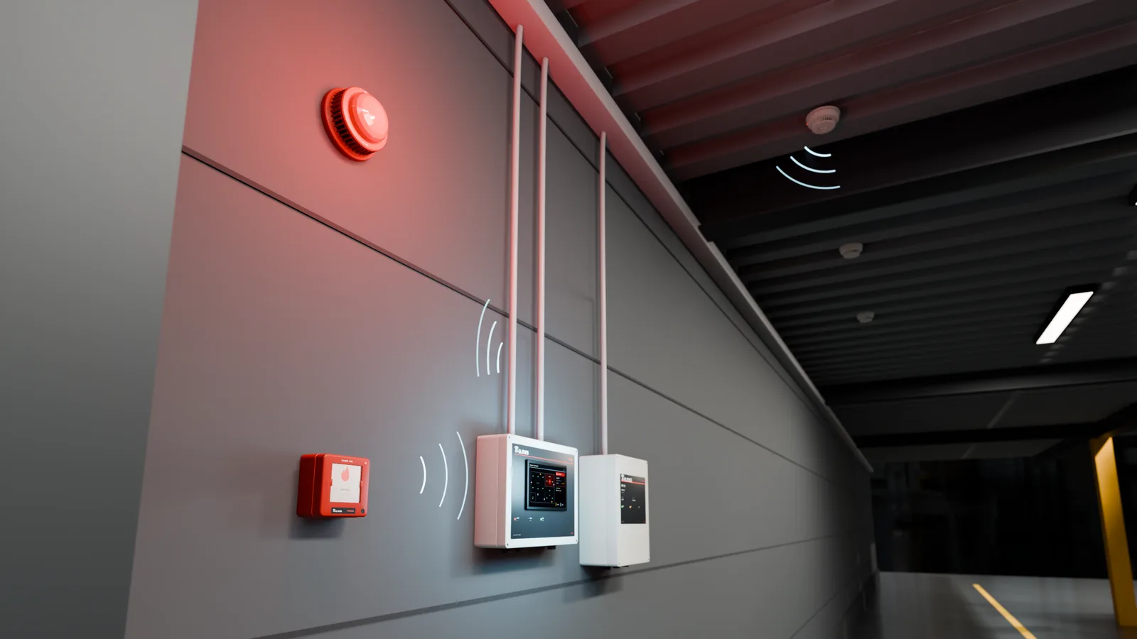 Fabrika asma katı altında duvarda Firesens cam-kır butonu, flaşlı siren, merkez panel ve güç kaynağı; tavanda kablosuz dedektörler